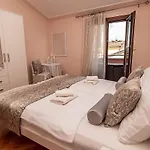 Apartman Rose 2 *