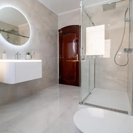 Apartamento Rose 2 *