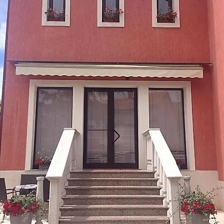 Apartman Rose 2