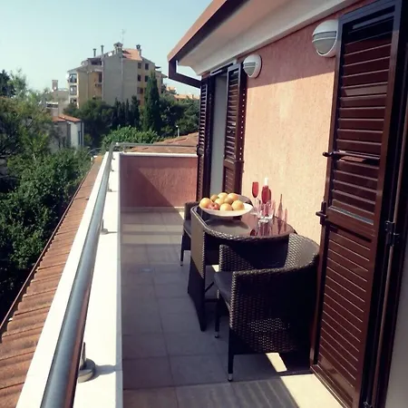 Rose 2 Apartman